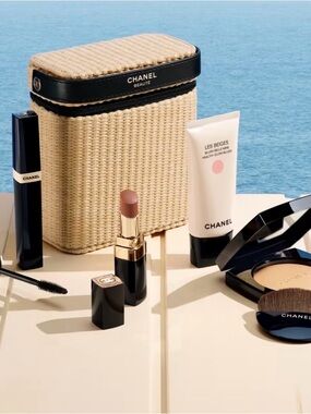 [Ship next day] CHANEL Les Beiges Makeup Set limit edition